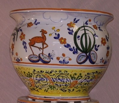 Albisola ceramics Art - Cachepot in majolica decorated in calligraphic